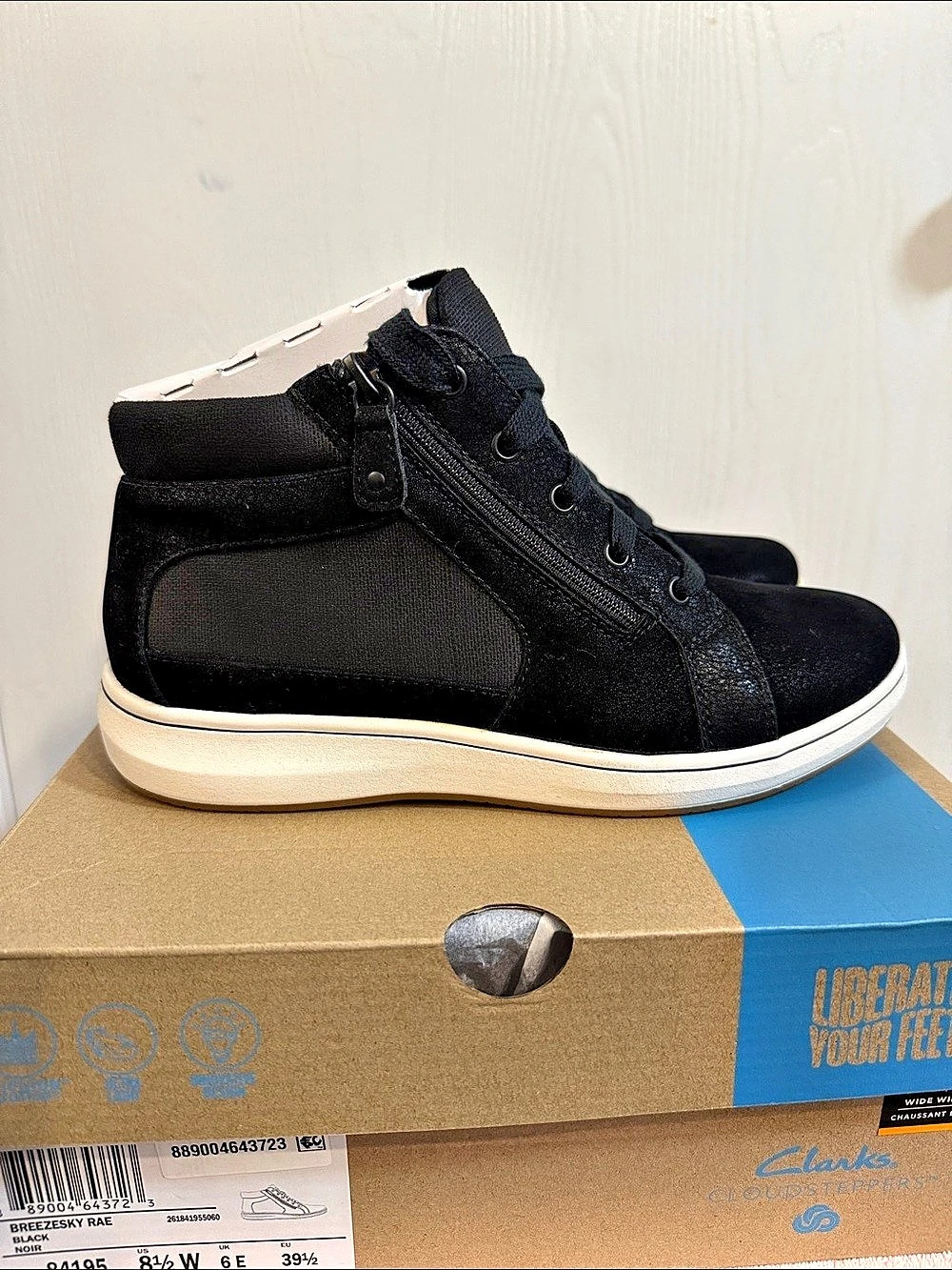 New! Clarks Unstructured Lace Black & White US 8.5 W